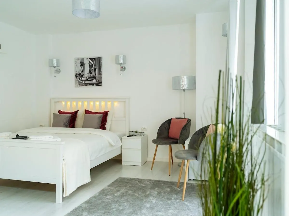 Best Central Old Town Bright Studio By Bca Bucharest