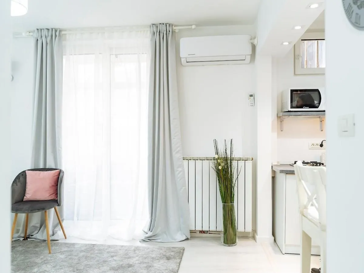 Apartment Best Central Old Town Bright Studio By Bca Bucharest Romania